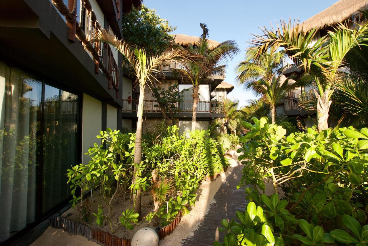 Tata Tulum - Adults Only Hotel Exterior photo